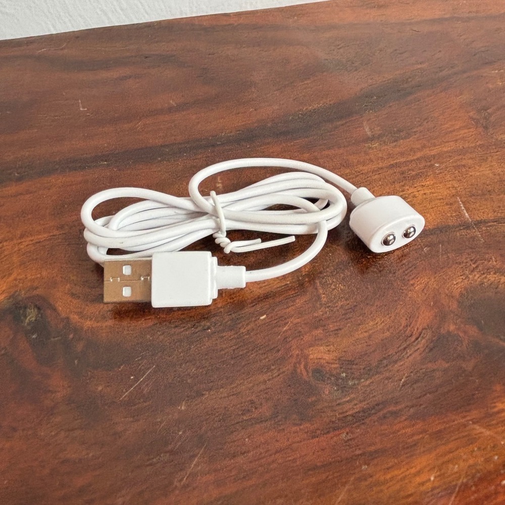Satisfyer Pro Replacement Magnetic USB Charging Cable White‎ 2-Pin Cord